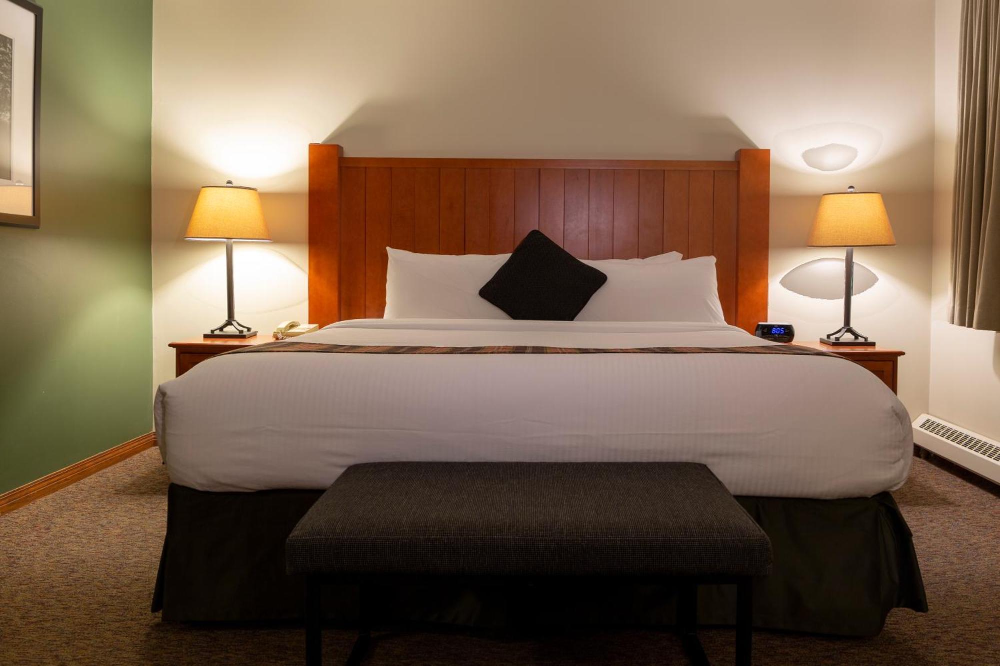 Queen Room